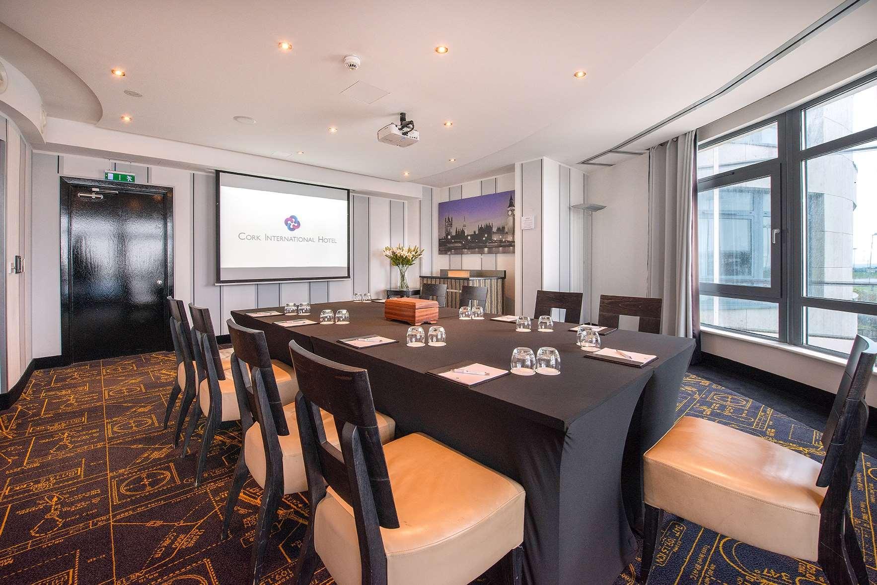 Cork International Hotel Luaran gambar