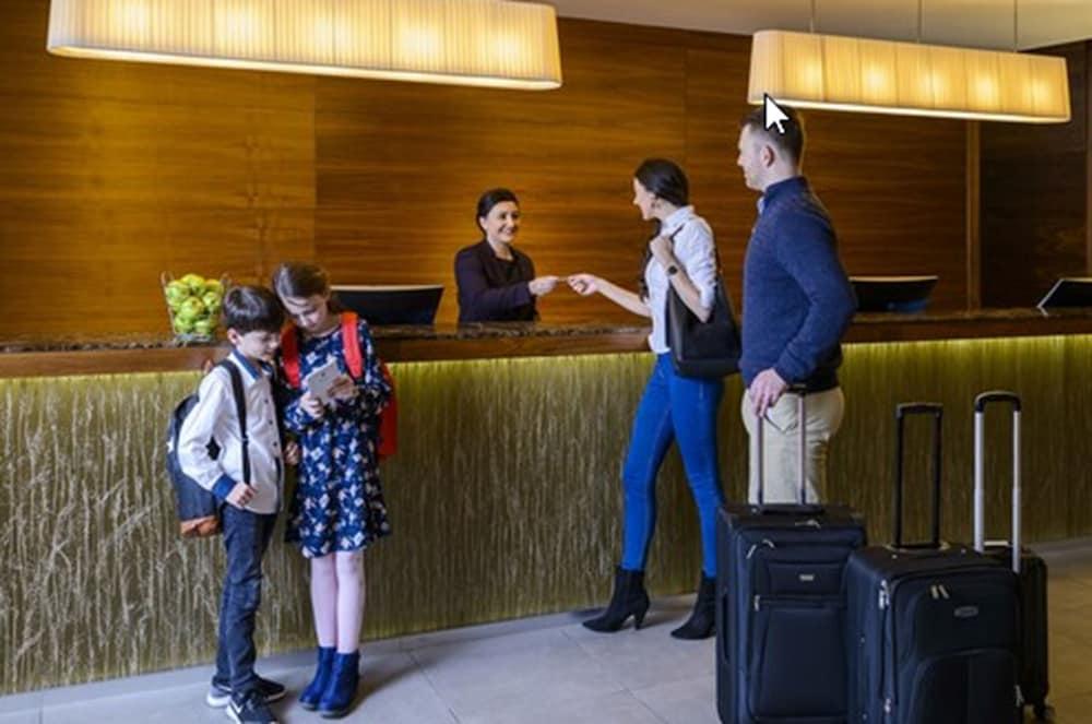 Cork International Hotel Luaran gambar